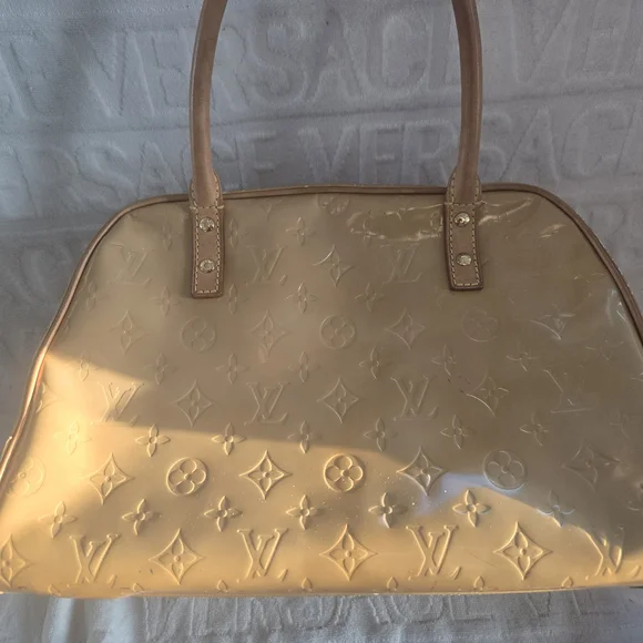 Louis Vuitton Gold Monogram Handbag - Picture 6 of 12